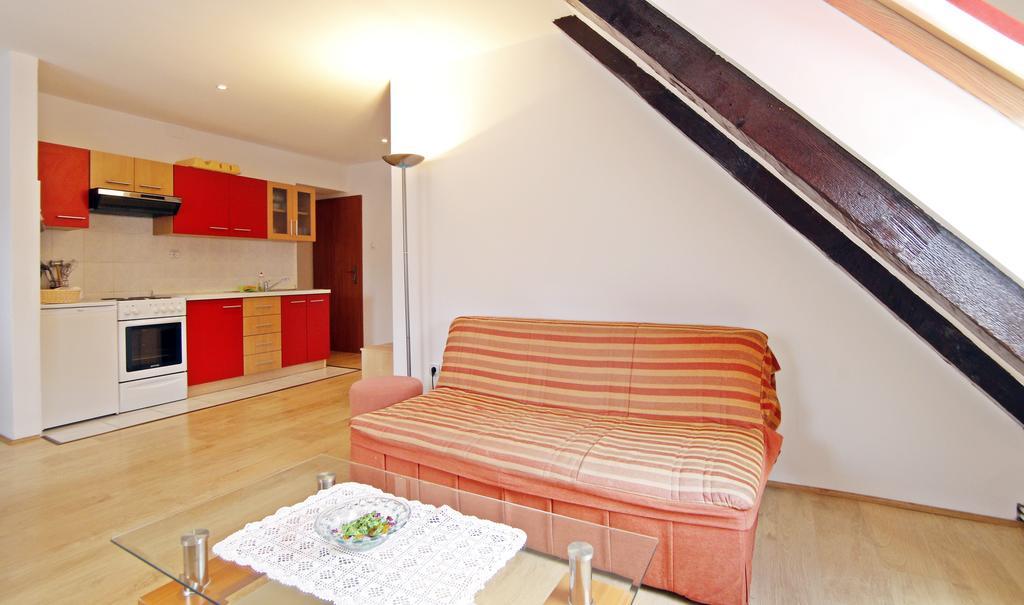 Apartment House Lalita Фужине Екстер'єр фото