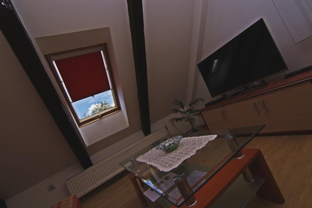 Apartment House Lalita Фужине Екстер'єр фото